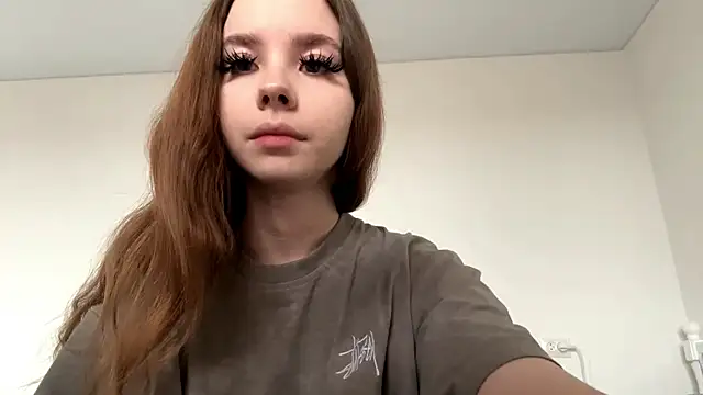 EhtelBiondi online show from November 14, 2025, 8:07 am