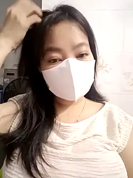 Xuka203 online show from November 9, 2025, 2:32 pm