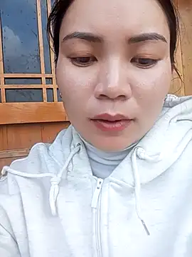 kun-love online show from December 3, 2025, 5:19 am