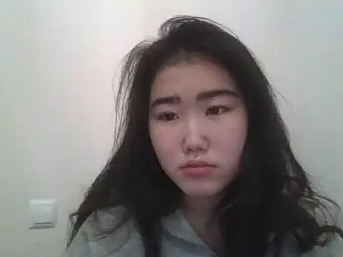 Snapshot of Zorivale chatting on February 5, 2026, 8:15 pm Zorivale online show from February 5, 2026, 8:15 pm