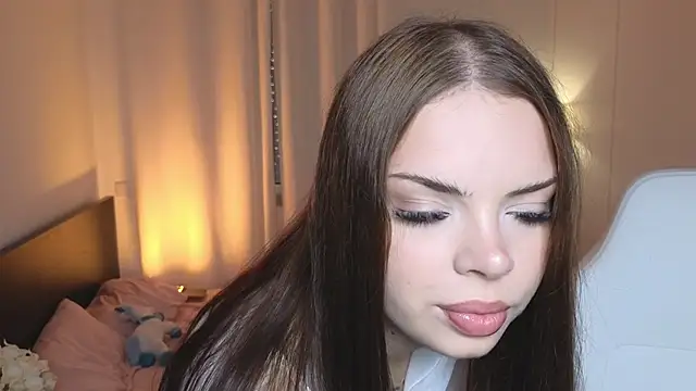 Snapshot of CelineXoxo chatting on October 19, 2025, 10:07 am CelineXoxo online show from October 19, 2025, 10:07 am