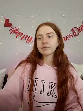 Evarey  online show from February 20, 2026, 6:19 am