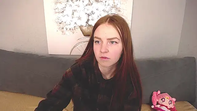 Evarey  online show from November 3, 2025, 5:23 am