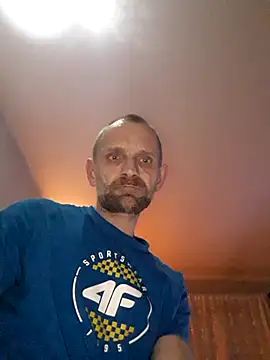 Snapshot of Remello1 chatting on February 16, 2026, 10:18 pm Remello1 online show from February 16, 2026, 10:18 pm