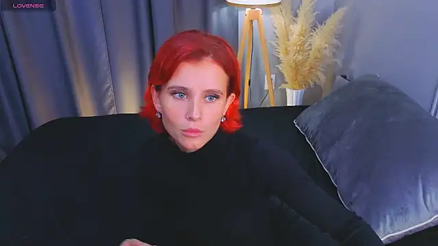 Snapshot of FoxxLina chatting on October 12, 2025, 3:13 pm FoxxLina online show from October 12, 2025, 3:13 pm