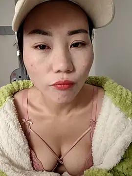 nini10052025 online show from January 12, 2026, 1:56 am