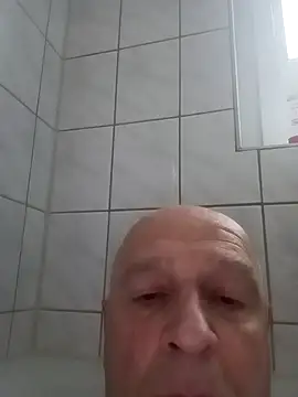 rudy-kralik online show from November 25, 2025, 2:39 pm