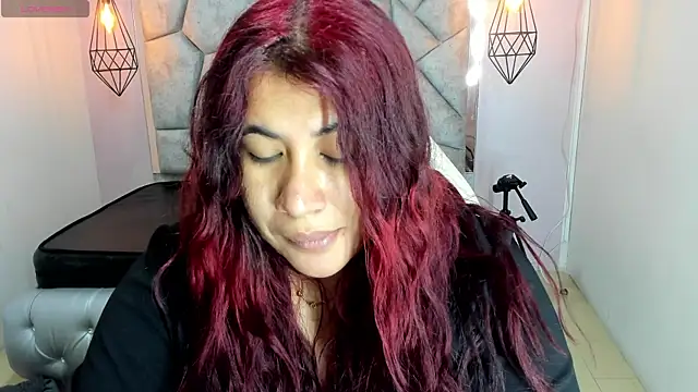 Addyy 02 online show from April 5, 2026, 7:31 pm