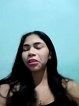 Snapshot of Ammyy_Wood_ chatting on October 21, 2025, 1:16 am Ammyy Wood  online show from October 21, 2025, 1:16 am