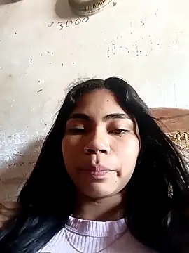 Snapshot of Ammyy_Wood_ chatting on October 21, 2025, 6:18 pm Ammyy Wood  online show from October 21, 2025, 6:18 pm