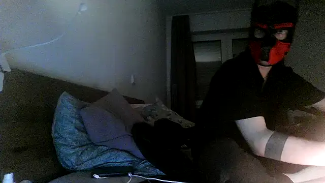 MolleDolle online show from November 17, 2025, 4:11 pm