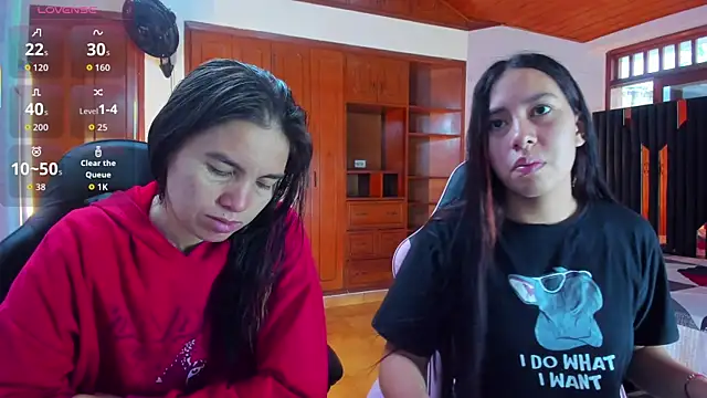 Sofy and Mia online show from January 15, 2026, 1:25 pm