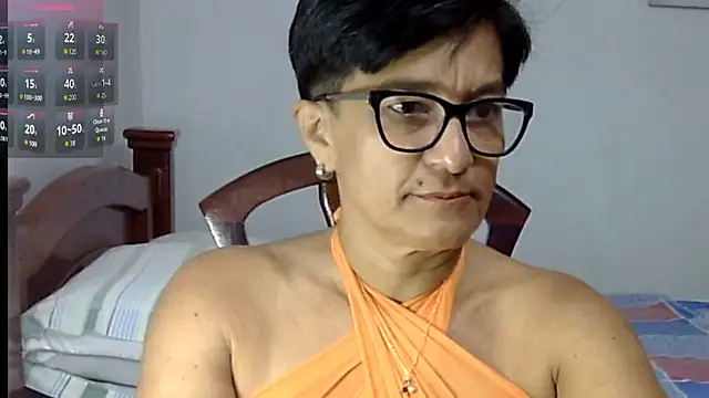 LunaLUVX online show from October 20, 2025, 6:08 pm