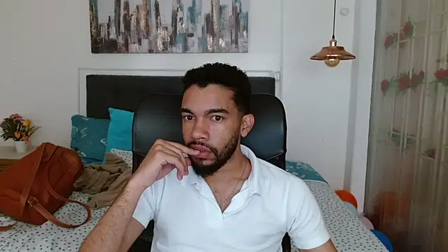 andresnoir  online show from January 12, 2026, 2:57 pm