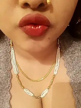 Beauty Queen Soniya online show from January 15, 2026, 12:41 pm