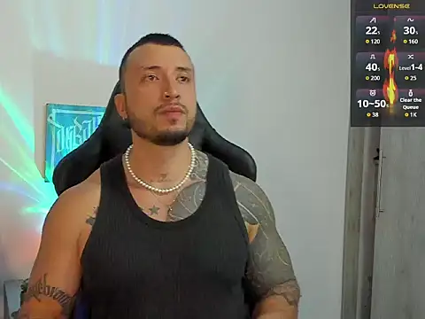 Dave-Max01 online show from October 22, 2025, 1:16 am