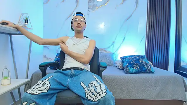 JacobBlackwell  online show from March 2, 2026, 3:40 am