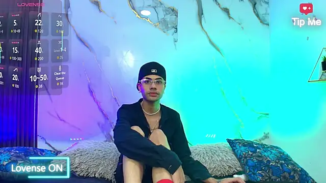 JacobBlackwell  online show from February 26, 2026, 3:50 am