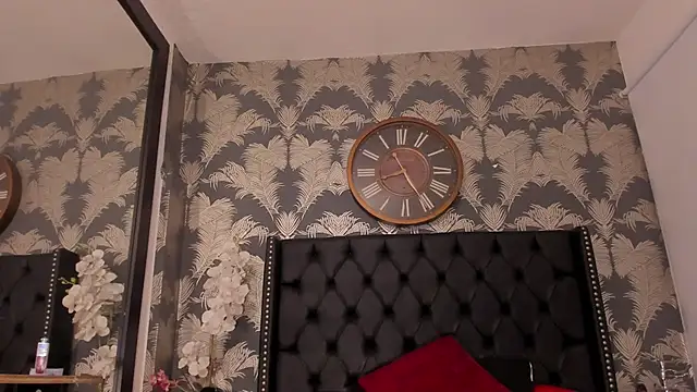 Valeria Collin online show from November 29, 2025, 10:10 pm