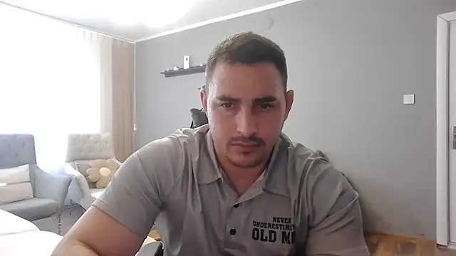 Snapshot of mastermute chatting on July 7, 2026, 9:24 am mastermute online show from July 7, 2026, 9:24 am