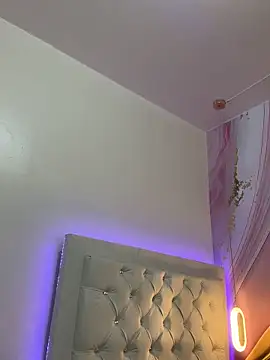 Luna star3 online show from November 12, 2025, 11:47 am