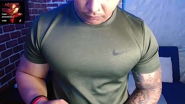 Snapshot of jordan_bigcock_ chatting on February 20, 2026, 5:48 am jordan bigcock online show from February 20, 2026, 5:48 am