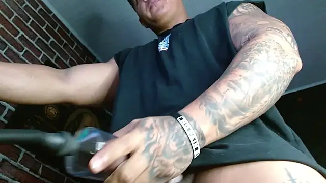 Snapshot of jordan_bigcock_ chatting on December 15, 2025, 2:06 am jordan bigcock online show from December 15, 2025, 2:06 am