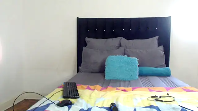 MissLola026 online show from March 10, 2026, 8:51 am