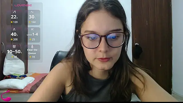CarlaLorez online show from June 21, 2026, 7:08 pm