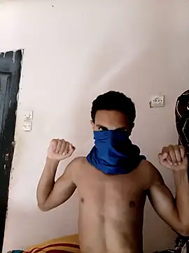 latarak321 online show from October 31, 2025, 1:30 pm