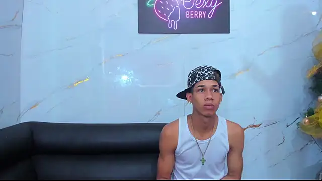 Little nicoll online show from January 6, 2026, 11:20 pm