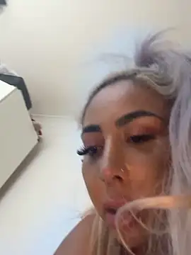 zara bellexx online show from February 22, 2026, 7:11 am