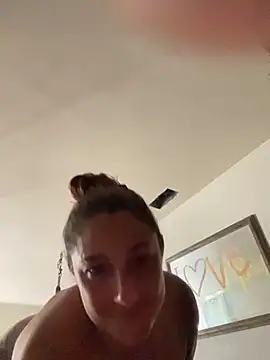 Snapshot of AmeliaAnale8 chatting on March 10, 2026, 10:14 pm AmeliaAnale8 online show from March 10, 2026, 10:14 pm