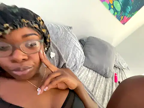 twerkaholic120 online show from October 25, 2025, 8:20 pm