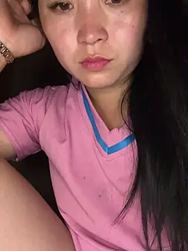 miemie-xx online show from November 9, 2025, 11:58 am