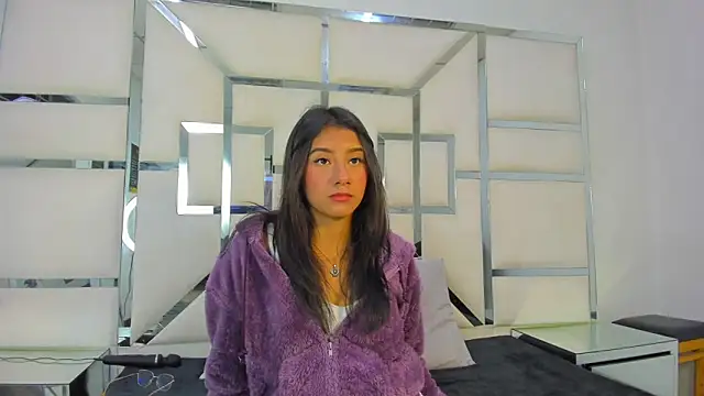 Mia clark18 online show from October 10, 2025, 3:40 am