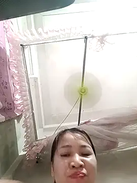 ladzy sexy online show from April 3, 2026, 5:08 pm