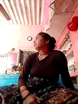 Snapshot of Rekhaji34 chatting on October 12, 2025, 5:53 am Rekhaji34 online show from October 12, 2025, 5:53 am