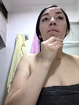 AbbyLewiis online show from December 19, 2025, 2:15 am