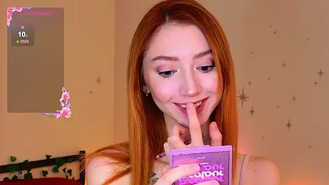 FoxyChpoxi online show from December 20, 2025, 12:13 am