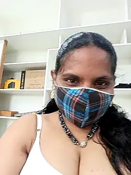 kajal-kajal1 online show from October 23, 2025, 9:19 am