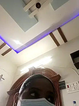 kajal-kajal1 online show from October 8, 2025, 7:43 am