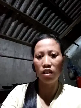 jerry-xx online show from November 17, 2025, 9:57 am