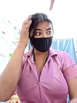 Hot radhaji online show from March 21, 2026, 1:07 am