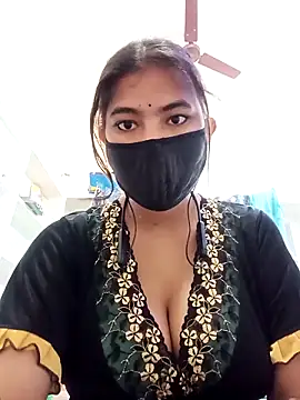 Hot radhaji online show from February 16, 2026, 9:45 pm