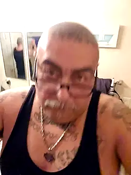 B1GLO online show from December 15, 2025, 1:55 am