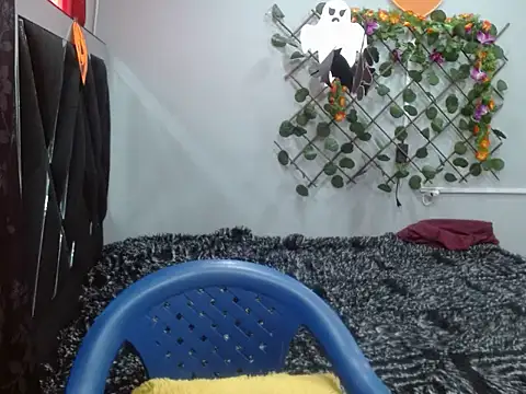 Melani ebony online show from October 23, 2025, 12:37 pm