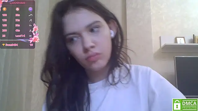 Snapshot of CeyaLier chatting on May 25, 2026, 6:39 pm CeyaLier online show from May 25, 2026, 6:39 pm