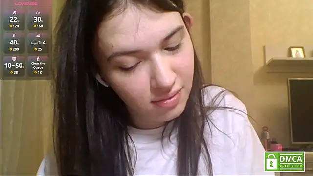 Snapshot of CeyaLier chatting on June 3, 2026, 6:45 pm CeyaLier online show from June 3, 2026, 6:45 pm