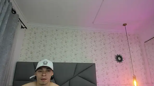 nicollandjhon online show from January 9, 2026, 11:17 am